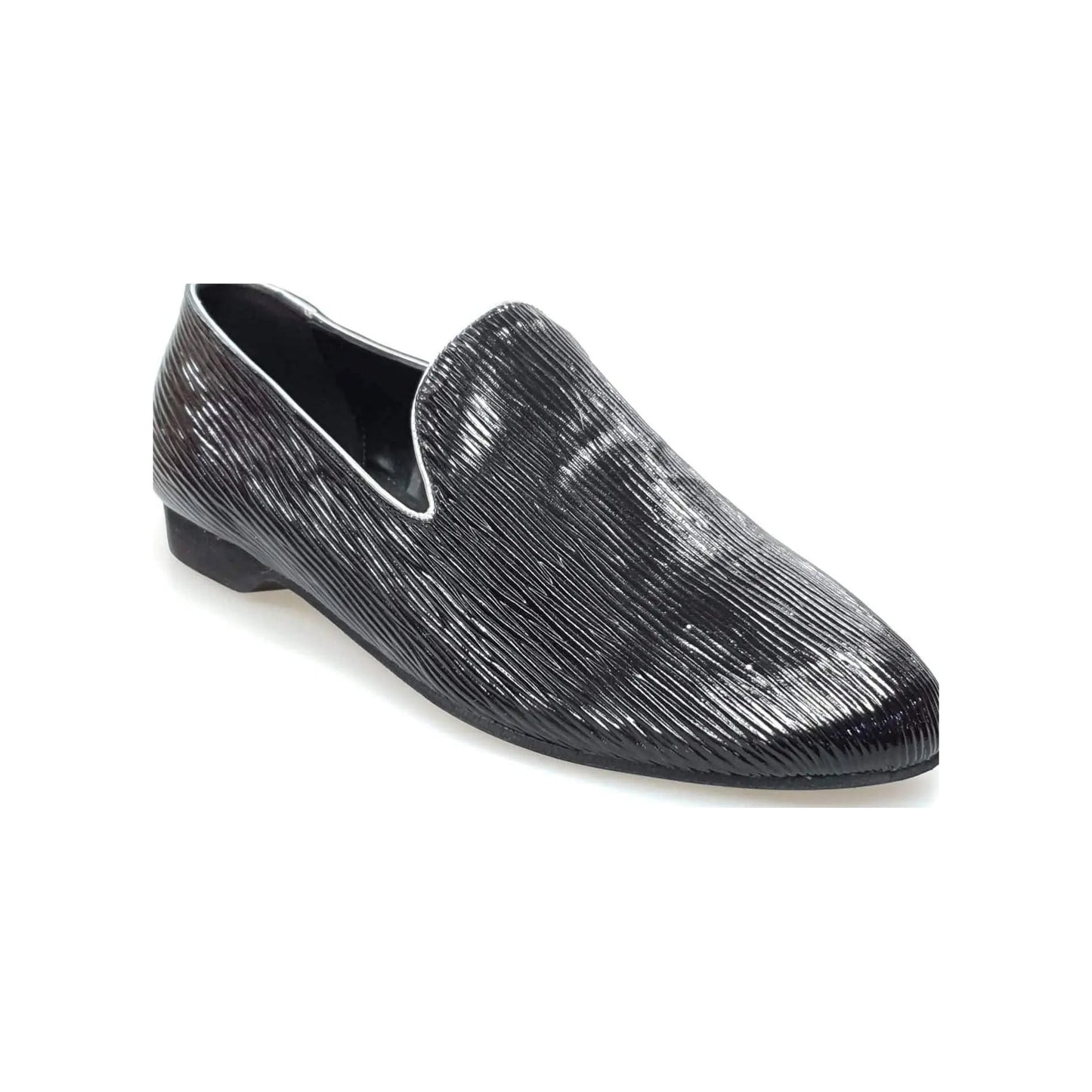 Mocassino uomo in paglia nera con suola in gomma, scarpa elegante e comoda, rifinita in stile classico.