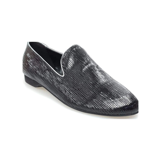 Mocassino uomo in paglia nera con suola in gomma, scarpa elegante e comoda, rifinita in stile classico.