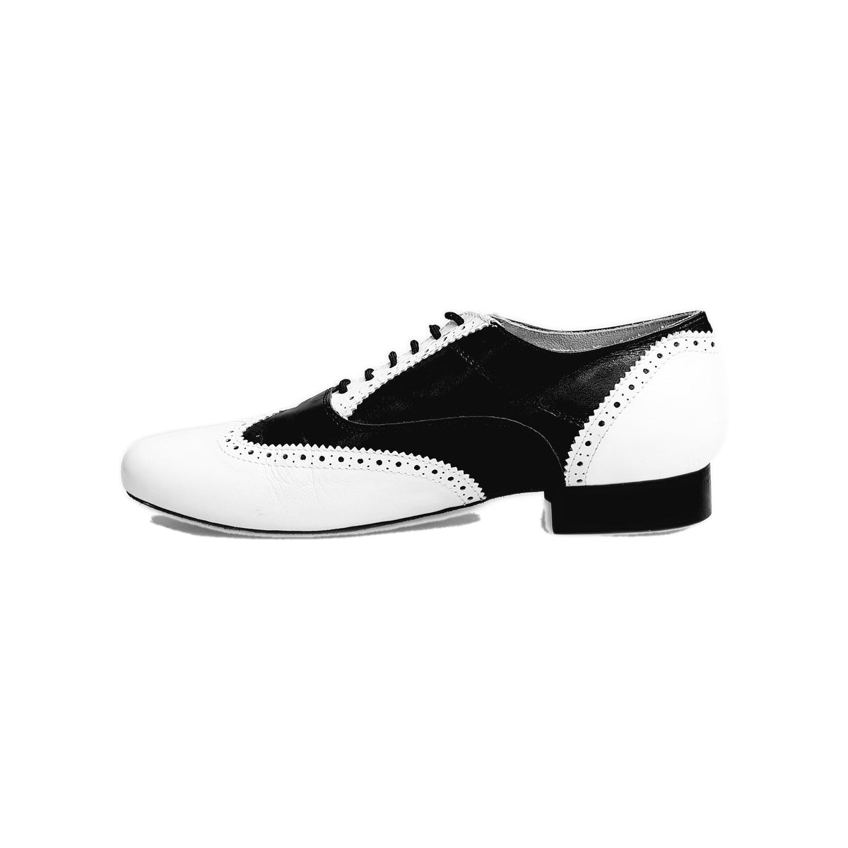Scarpa stringata Adone MS14 in pelle bianca e nera, forma tonda, stile Oxford Brogue, elegante e classica.