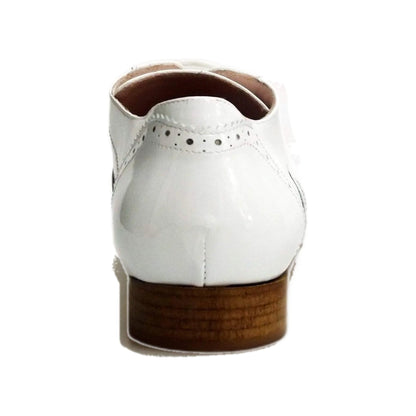 Stringata Coda di Rondine Mod. Oxford Brogue Scarpa in Vernice Bianca Forma Tonda Adone Wish Dance, dettaglio tacco