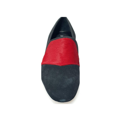Mocassino da uomo Wish Dance Shop Aaron MS22 in camoscio nero e cavallino rosso, forma lunga, dettagli eleganti e raffinati