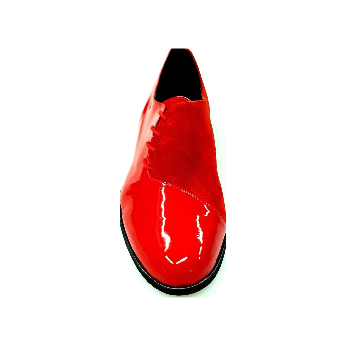 Scarpa stringata da uomo Pablo PJ in vernice rossa e camoscio rosso con suola in Microlight, vista frontale.