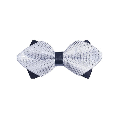 Papillon Wish Dance Shop a punta fantasia argento con mini quadri sovrapposti su base nera, elegante e raffinato.