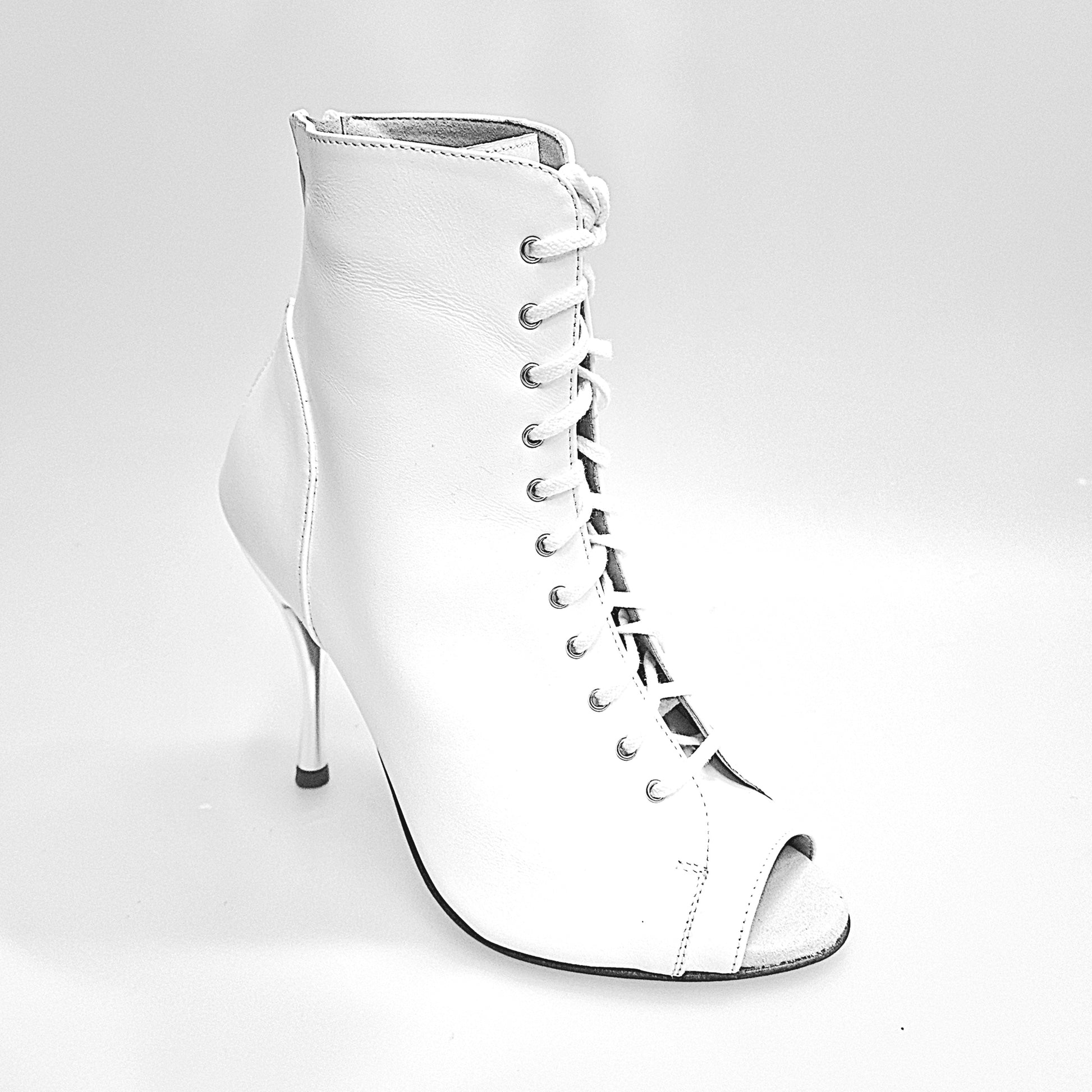 Stivaletti Wish Dance Shop Alexis White Angel in pelle bianca con zip, tacco a spillo in alluminio laminato argentato.