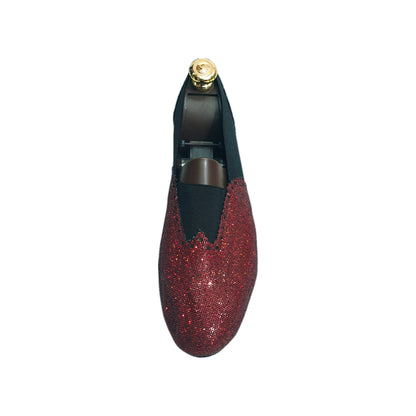 Roly - 06 Prisma Rosso elastico nero, scarpa da ginnastica con design colorato e suola elastica, vista frontale.