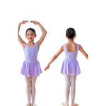 Load image into Gallery viewer, ANILDA (N/A) - Body Danza Classica Spallina Smanicata da Bambina in Cotone Bielastico con Elastamero foderato sul Petto in Microfibra Anrisudore con Applicazione cucita di Gonnellino in velo di Chiffon
