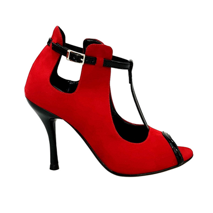 Scarpa Wish Dance Shop Jenny Red in camoscio rosso con dettagli in vernice nera e cinturini eleganti.