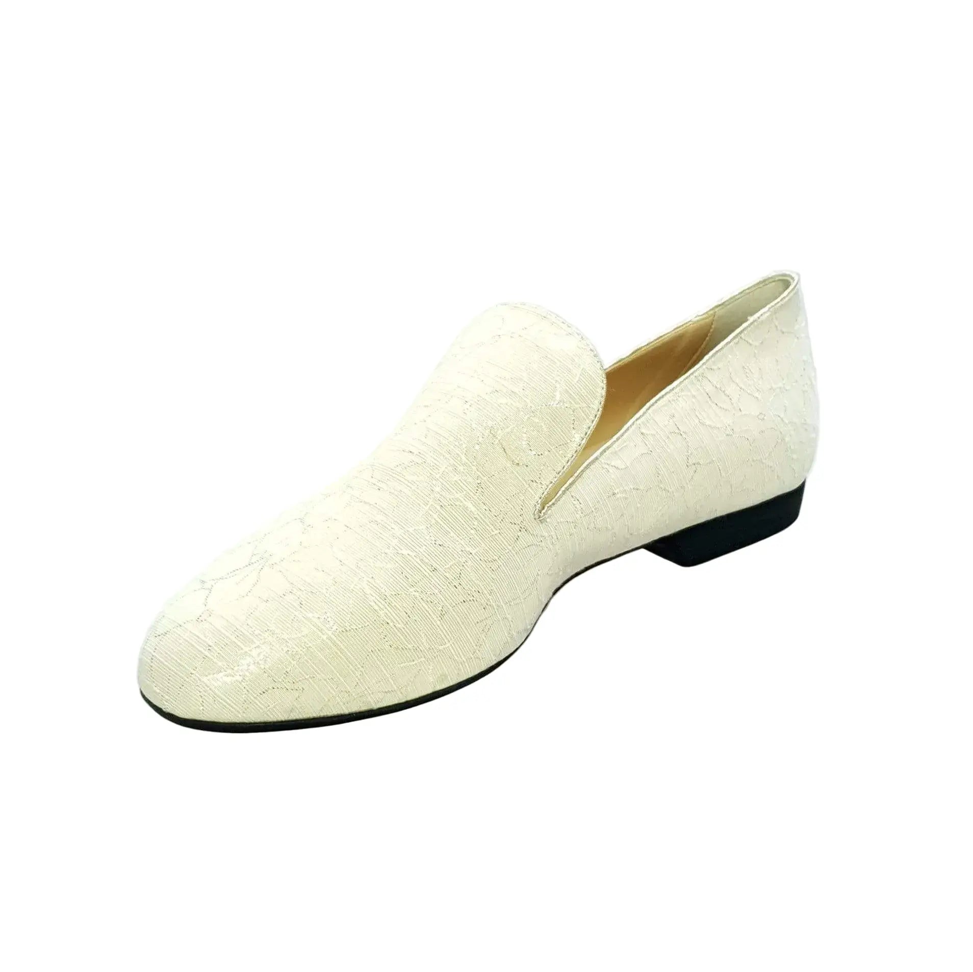 Mocassino da uomo Serse in tessuto seta avorio con dettagli oro, scarpa elegante di Wish Dance Shop, vista frontale.