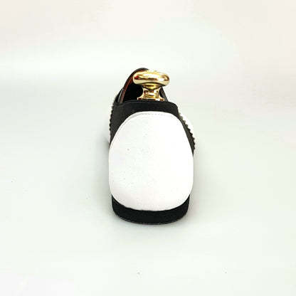 Scarpa Roly Jazz 06 in pelle bianca e elastico nero con suola in resina di gomma, stile elegante e comodo.