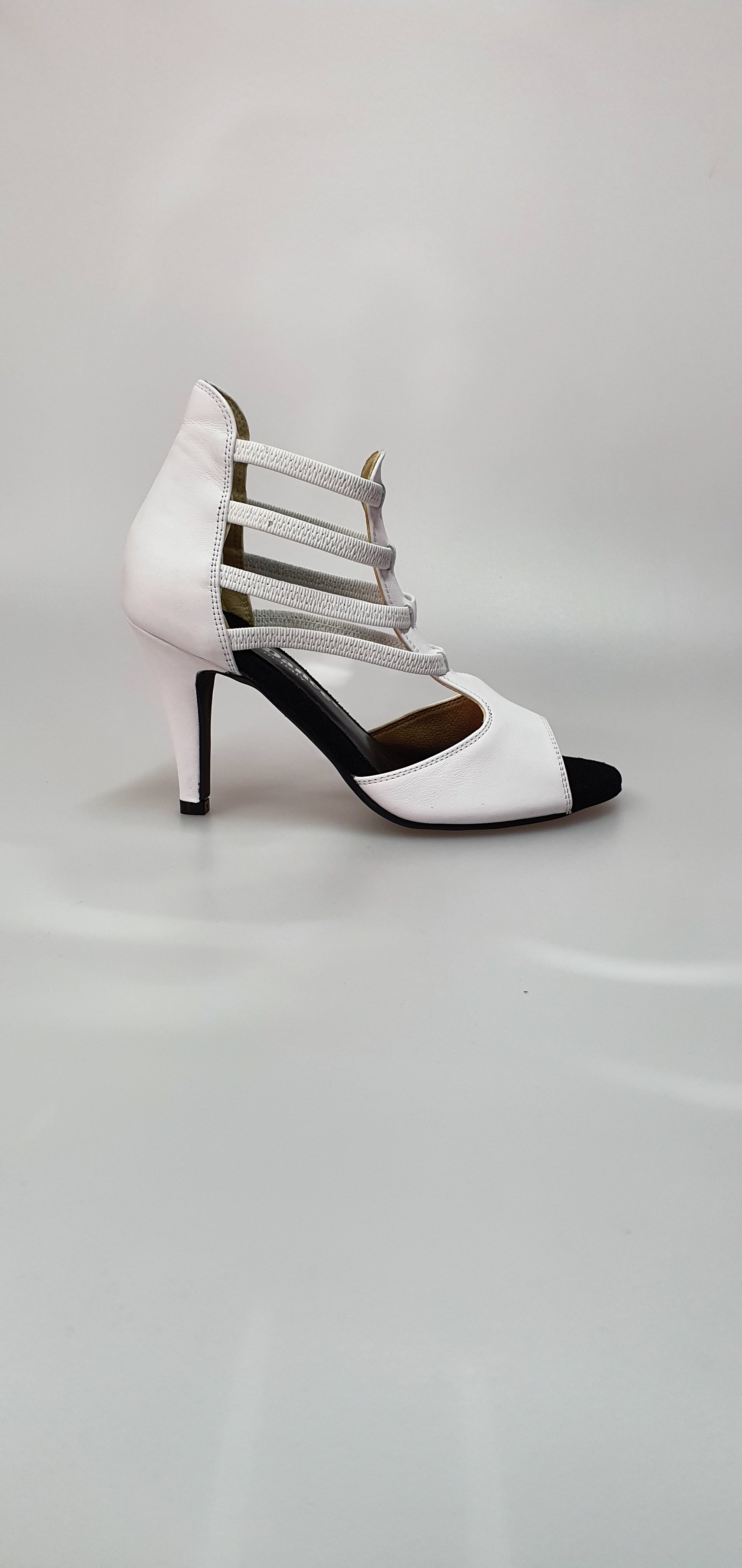 Sandalo da donna WhiteAngel (460PW) in vera pelle bianca con elastici e tacco a spillo, scarpa elegante Wish Dance Shop