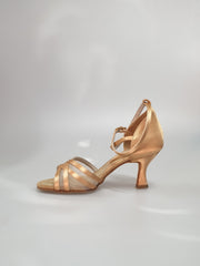 Carica immagine nella Galleria, 301H - Scarpa Raso carne con Retina e Tacco a Rocchetto
