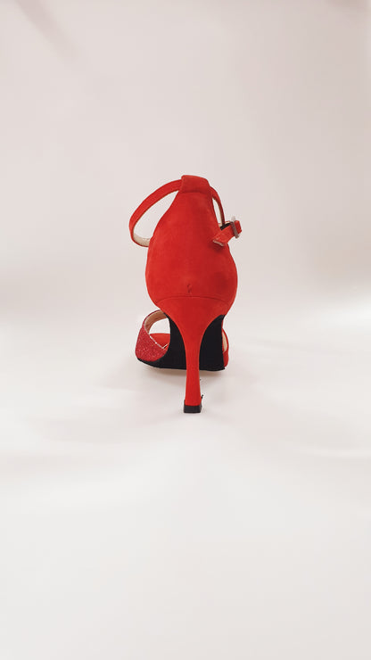 Scarpa in camoscio rosso e glitter rosso, modello 32QB (B), con suola bianca e design elegante, brand Outlet.