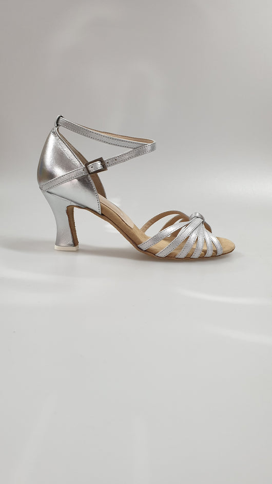 28QB (Ball) - Shoe with Knot in Silver Lamé