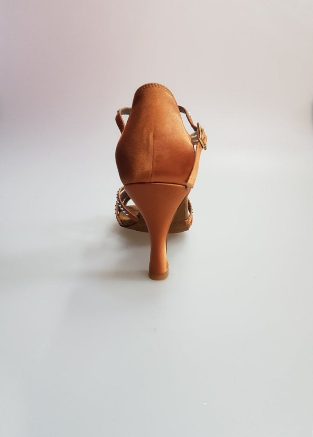 Scarpa da donna Infinity BI-Flex in raso seta bronzo con dettagli Swarovski parziali e suola extraflex per competizione.