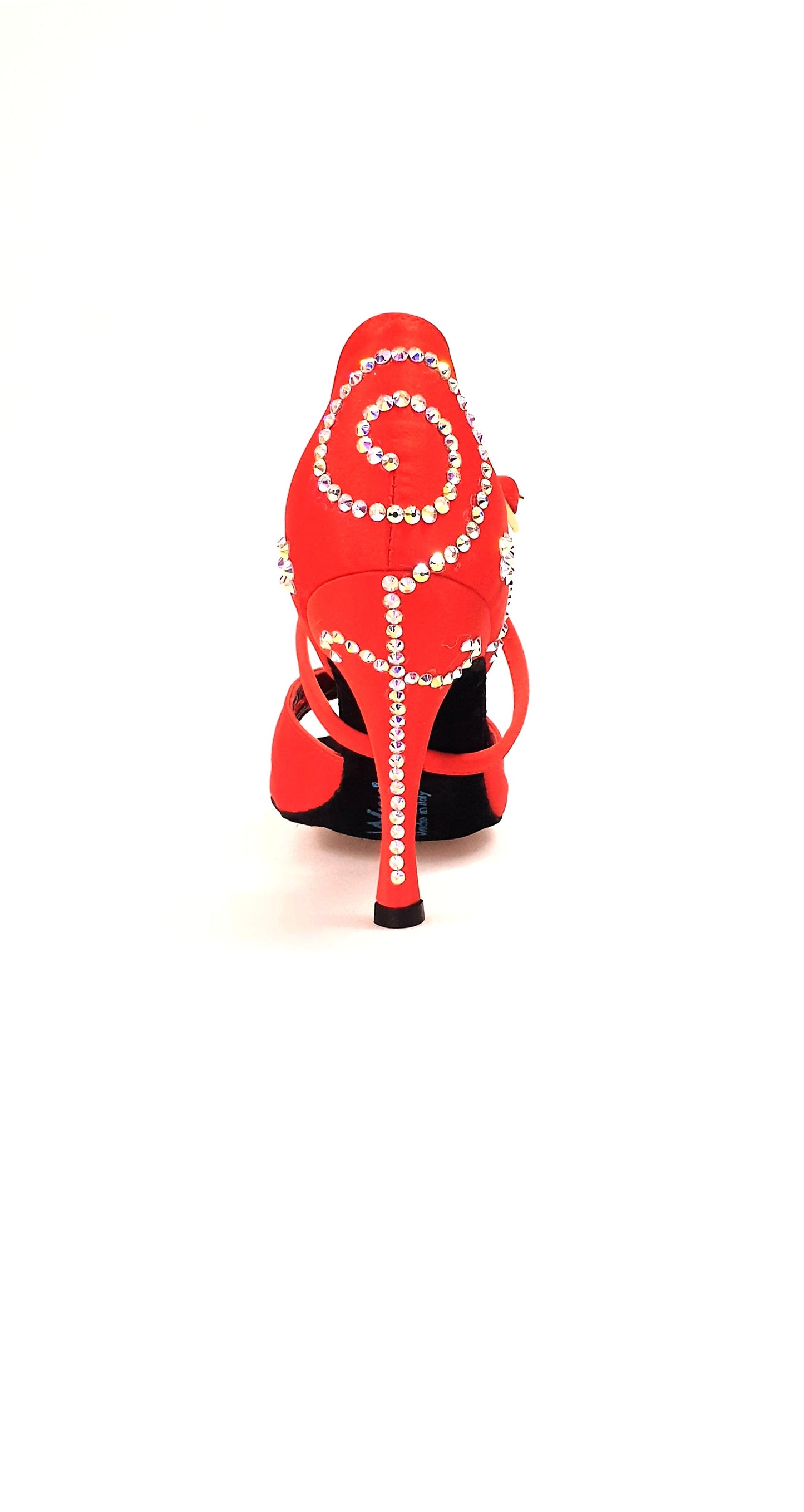 Scarpa da donna Wish Dance Shop Gravity SW QC in raso seta rosso con Swarovski, cinturino incrociato e design elegante.