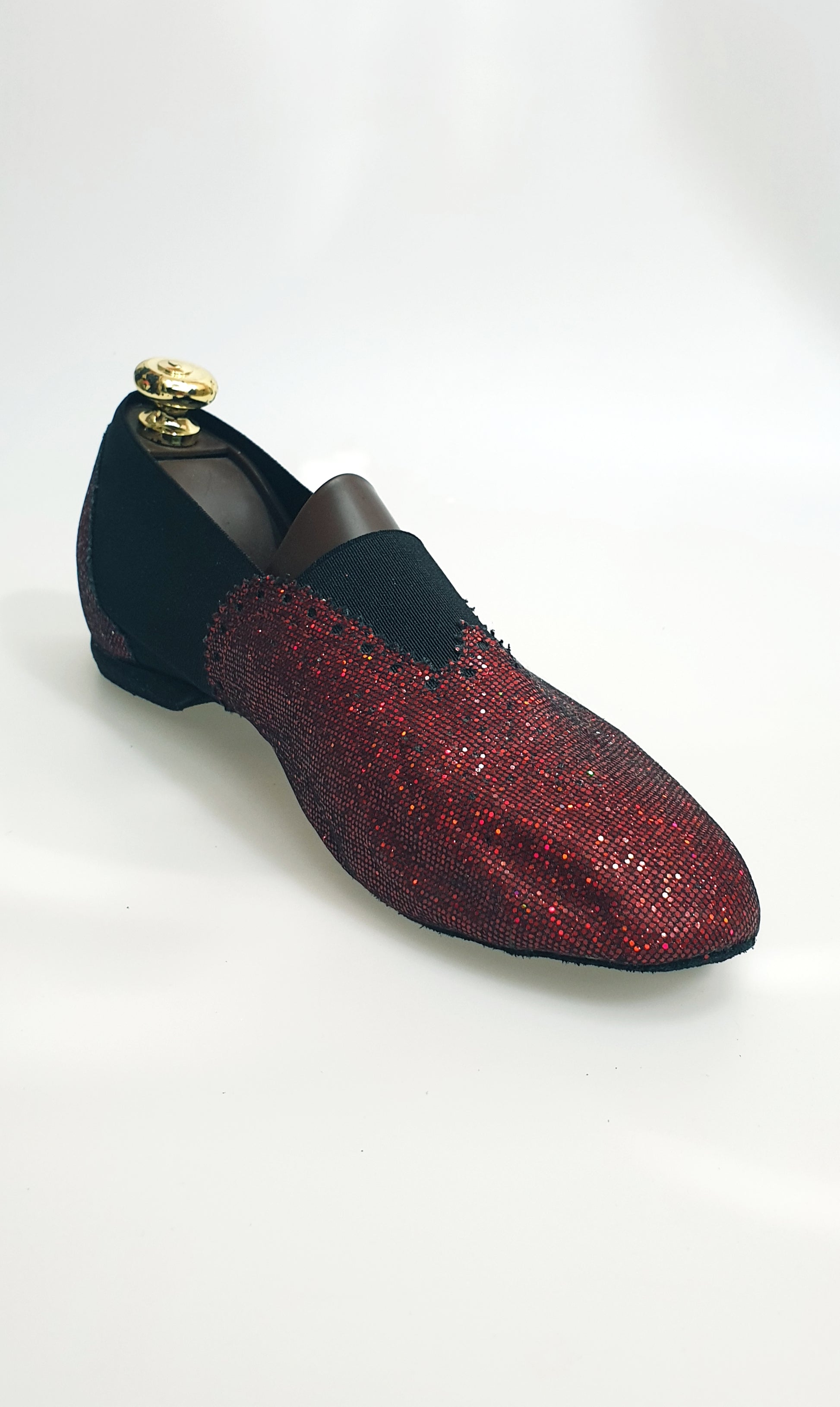 Prisma Rosso elastico nero Roly - 06, accessorio di moda con design colorato e dettagli elastici, visibile in primo piano.