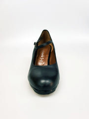 Load image into Gallery viewer, Carmen (B) - Flamenco Decoltè Shoe in Black Leather with Handstuffed Nails
