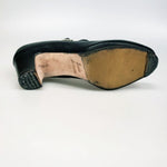 Carica immagine nella Galleria, Carmen (B) - Scarpa Decoltè Da Flamenco in Pelle Nera con Chiodi Ribattuti a Mano
