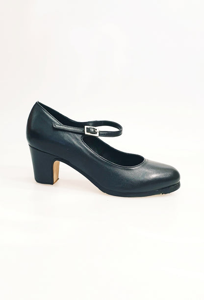 Scarpa da flamenco Carmen in pelle nera con chiodi ribattuti a mano, decoltè elegante e robusta, Wish Dance Shop