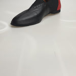 Load image into Gallery viewer, Roly - 06 Pelle Nera tallone Pelle Rossa Elastico Nero
