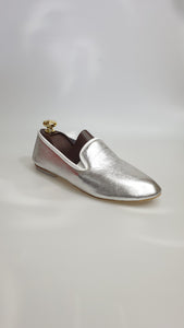 800 (VB) - Silver Leather Shoe with White Profile