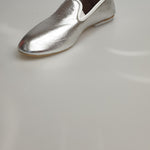 Load image into Gallery viewer, 800 (VB) - Silver Leather Shoe with White Profile
