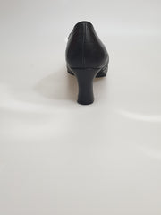 Load image into Gallery viewer, 207V - Curled Decoltè Shoe from Standard Black Leather
