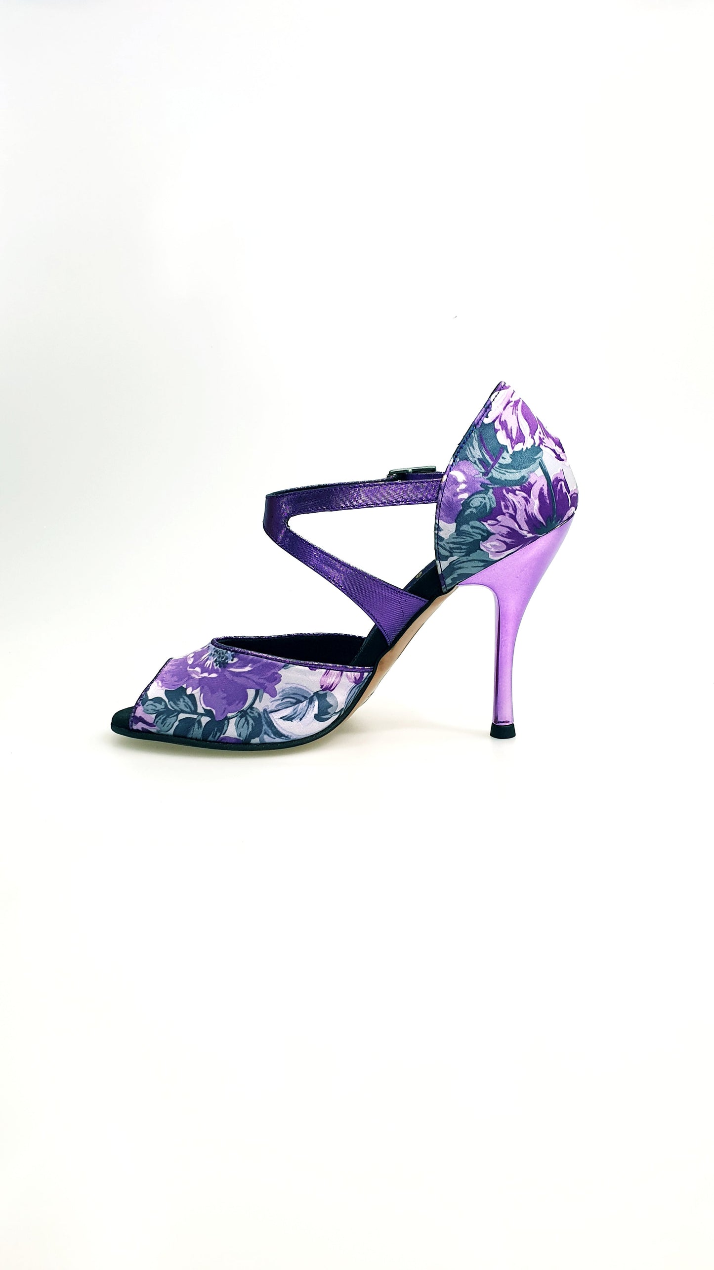 Scarpa da donna Leonor 676Y in raso seta fiorato Caracas lilla, elegante e raffinata, con dettagli floreali.