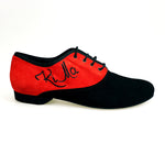 Load image into Gallery viewer, Esteban (MS07) KIMA - Stringata da Uomo chiusura Mod. Oxford in Camoscio Nero e Camoscio rosso Ricamo Kima Nero Forma Tonda
