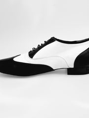 Load image into Gallery viewer, Fred (MS12) - Stringata Coda di Rondine Mod. Oxford Scarpa in Pelle Nera e Pelle Bianca Forma Tonda
