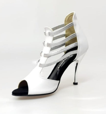Sandalo da donna MILITE Silver in pelle bianca con elastici argento e tacco a spillo laminato argentato, scarpa elegante Wish Dance Shop