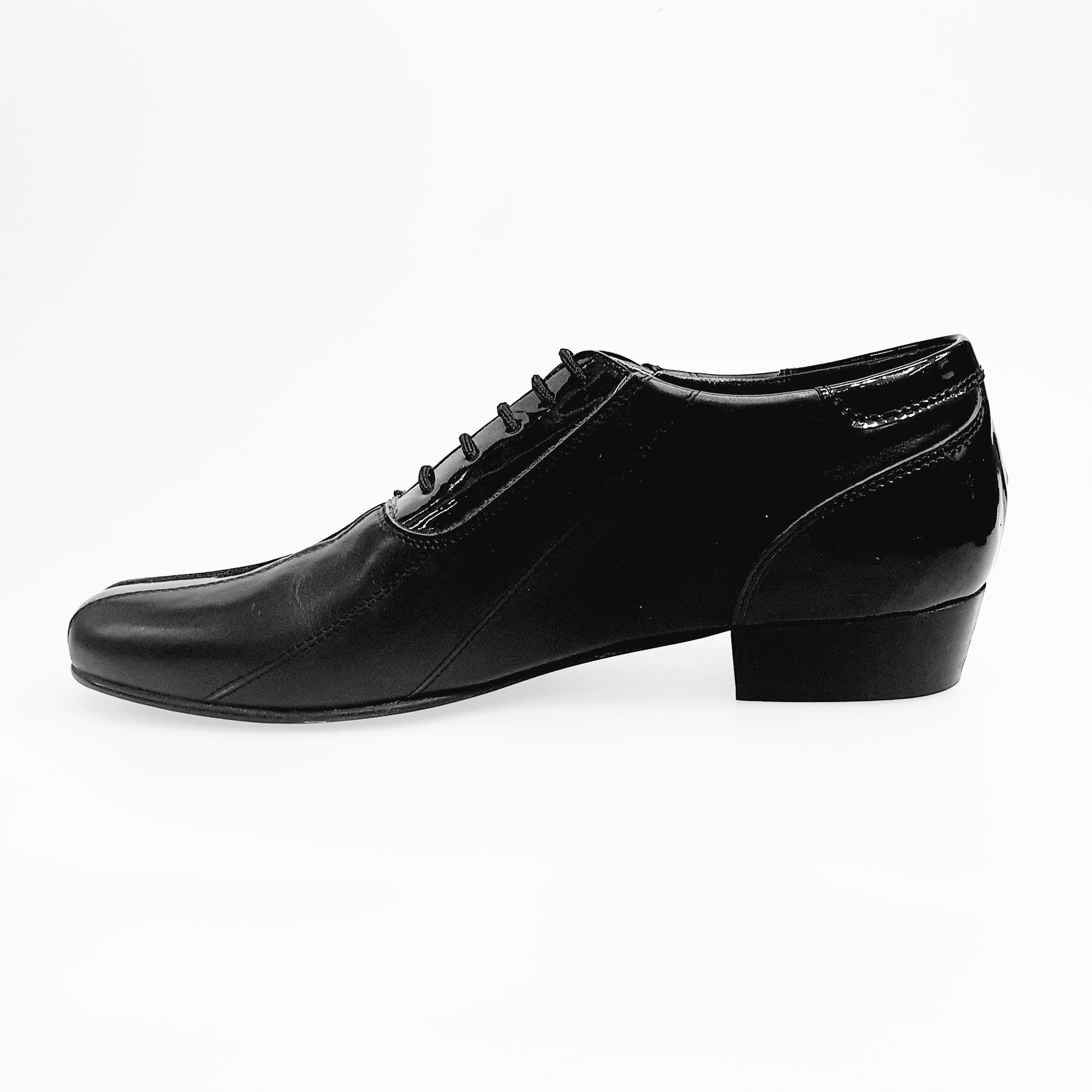 Scarpa da uomo Wish Dance Andrey 005V, stringata Oxford in pelle nera con intarsi in vernice nera, stile elegante e classico