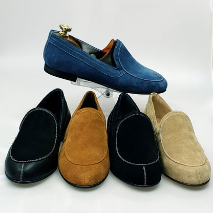 Mocassino da uomo ROMEO 800K in camoscio marrone chiaro, con cuciture e fodera in pelle marrone scuro, di Wish Dance Shop