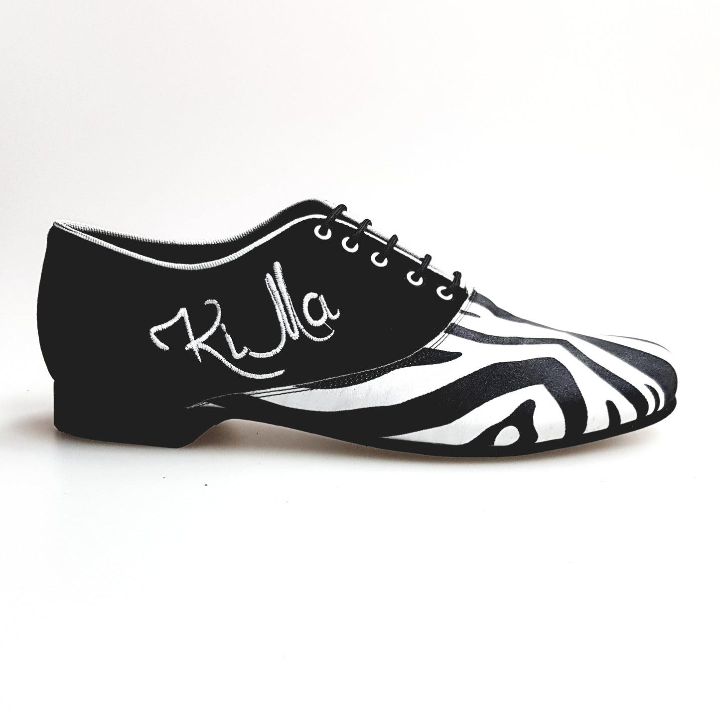 Scarpa uomo Wish Dance Shop Esteban KIMA stringata Oxford in camoscio nero e raso seta zebrato con ricamo bianco, forma tonda.