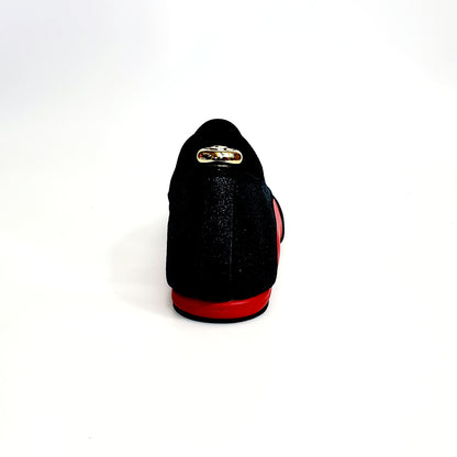 Scarpa jazz Billie Diablo Wish Dance Shop con dettagli glitter nero, pelle rossa e suola avanti e sottolacci per danza.