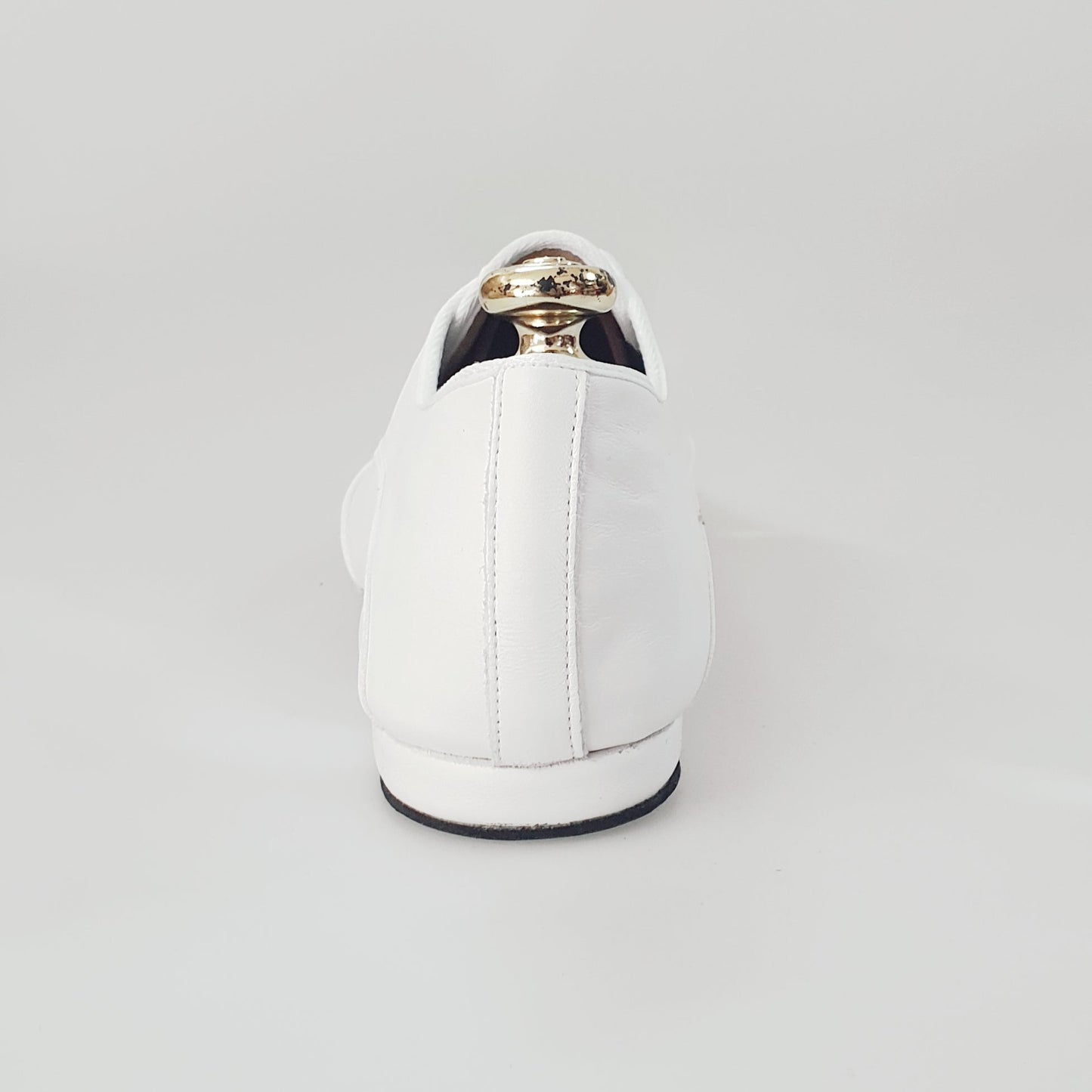 Scarpa jazz Billie Pearl White in pelle bianca con profilo bianco, ideale per danza, marca Wish Dance Shop.
