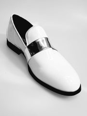 Carica immagine nella Galleria, Jackson (PJ) - Mocassino in Vernice Bianca e Fascia Argento Foderato in Vera Pelle Italiana
