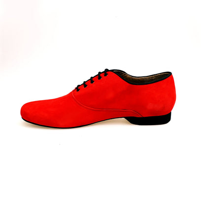 Scarpe stringate da uomo Milano KIZMI in camoscio rosso con profilo nero, chiusura Oxford, ricamo nero, forma tonda.