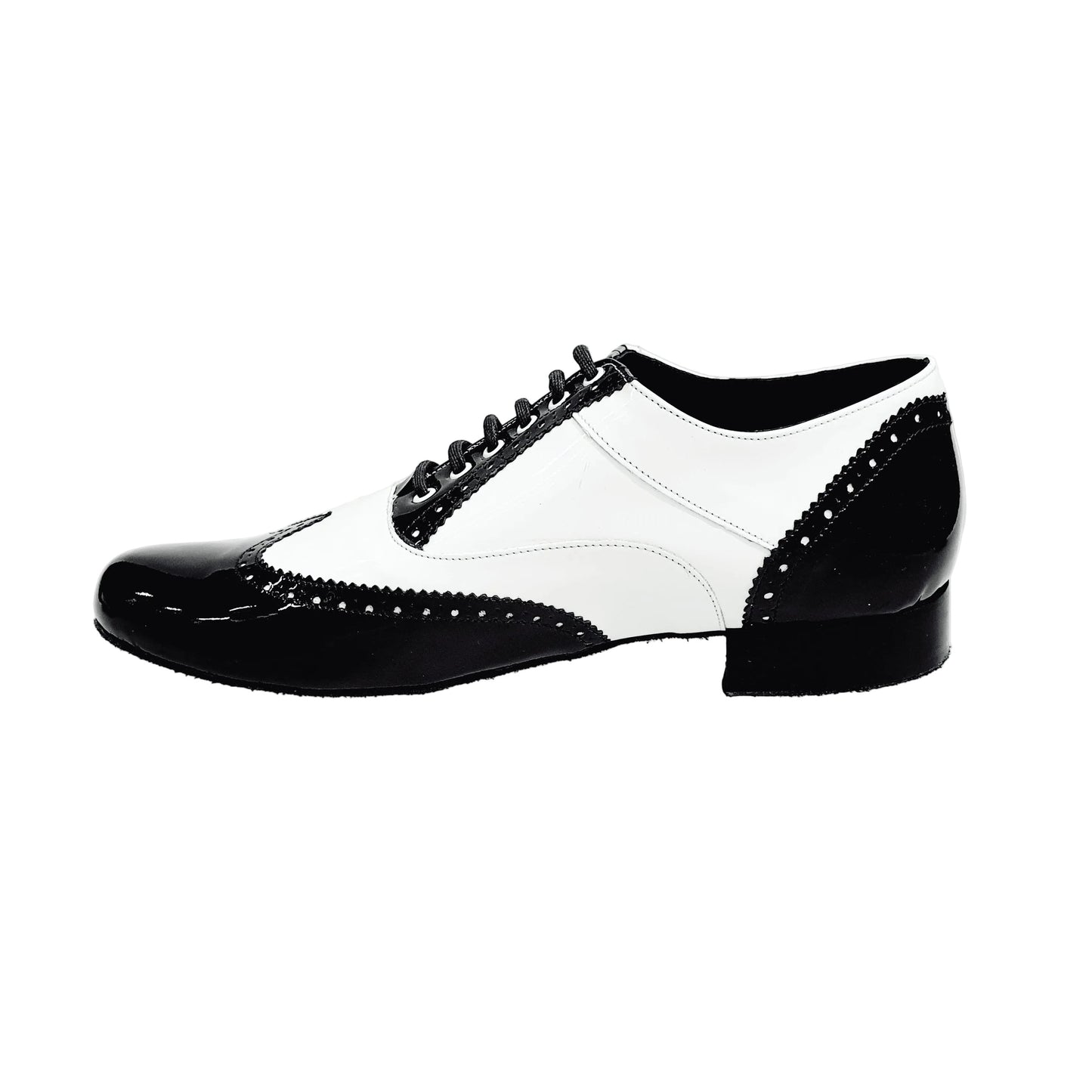 Scarpa stringata Adone MS14 in vernice nera e bianca, forma tonda, stile Oxford Brogue, con dettaglio coda di rondine, marca Wish Dance Shop