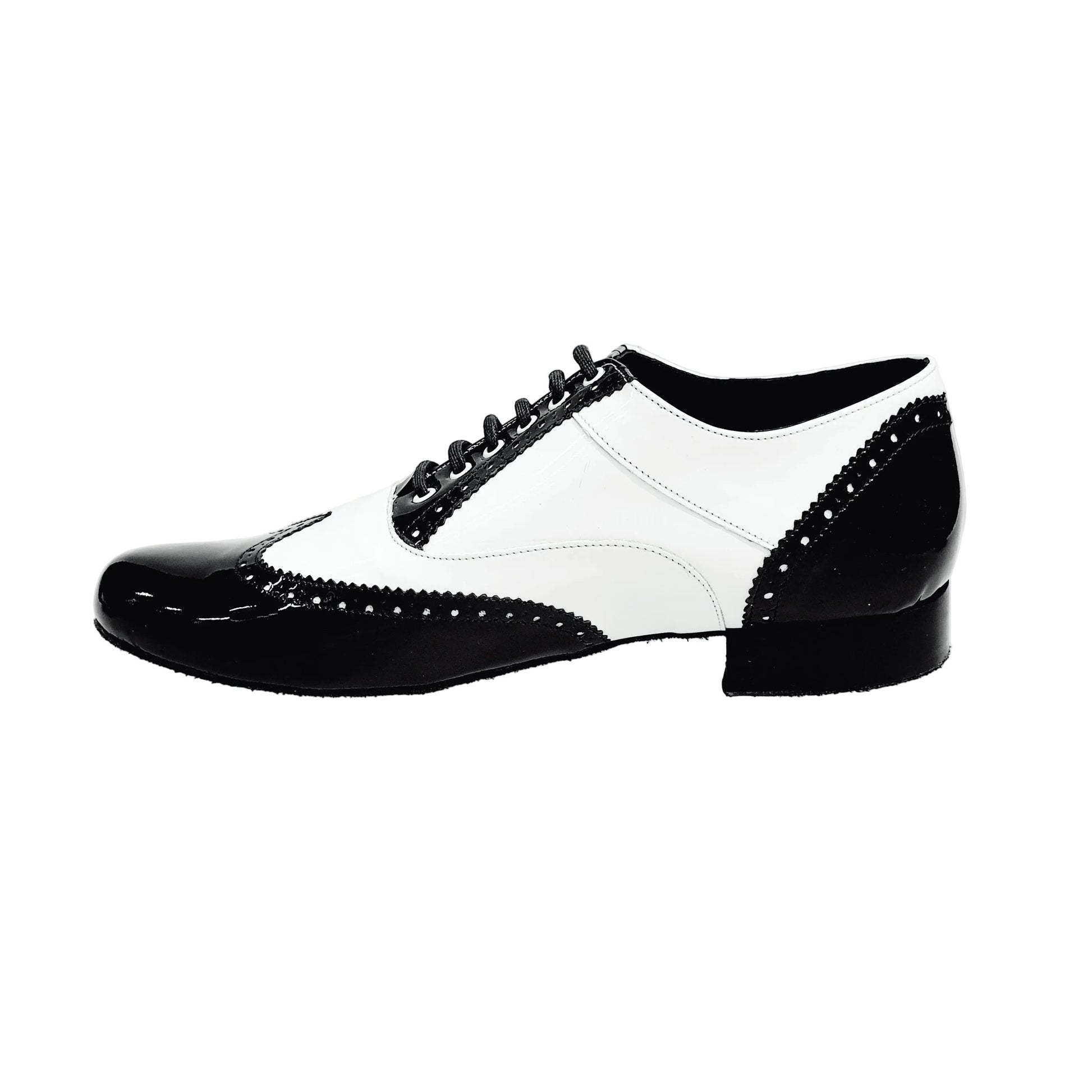 Scarpa stringata Adone MS14 in vernice nera e bianca, forma tonda, stile Oxford Brogue, con dettaglio coda di rondine, marca Wish Dance Shop