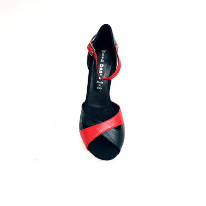 Scarpa da donna Ely QA 32QA in pelle rossa e nera con tacco rocchetto, elegante e alla moda, vista frontale.