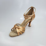Load image into Gallery viewer, 302H - Flesh Satin Heel to Spool
