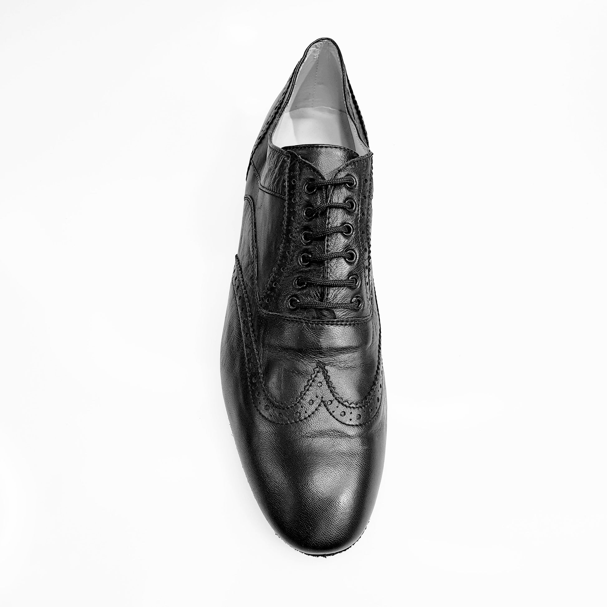 Scarpa stringata Coda di Rondine Richard MS14 in pelle nera, forma lunga, stile Oxford Brogue, elegante e classica.