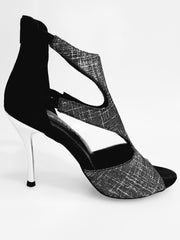 Carica immagine nella Galleria, Nina Fish - Sandalo da Donna in Fish Carbon Boreale e Tallone in Camoscio Nero
