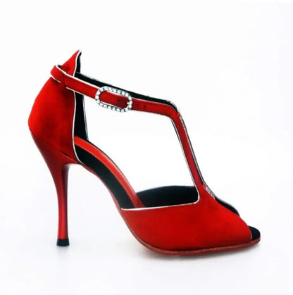 Sandalo da donna Wishdance Fascino (401) in camoscio rosso vivo con profili argento e tacco smaltato rosso.