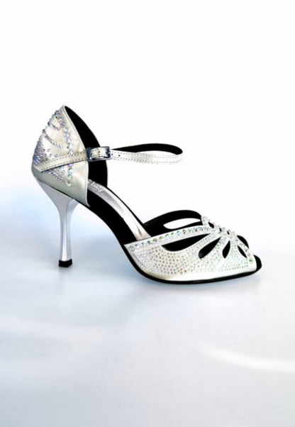 Scarpa da ballo DADA Diamond QA (L5) in raso grigio argento con Swarovski Boreali e tacco stiletto laminato argentato.