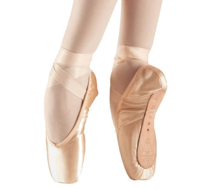 Punte da danza classica Bloch S0131S Serenade Strong per livello avanzato, con punta rinforzata e design professionale.