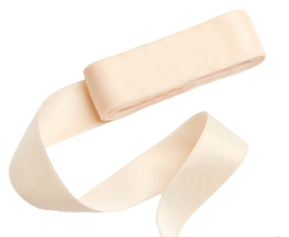 Nastro antiscivolo rosa carne per punte di danza classica, accessorio di Wish Dance Shop, visibile in primo piano.