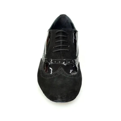 Scarpa stringata Oxford Brogue ADONE MS14 con camoscio e vernice nera, forma tonda, dettaglio coda di rondine, stile elegante.