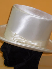 Carica immagine nella Galleria, BRAD - Cappello a Cilindro Raso Seta Bianco Avorio Extra Top Quality da Sposo ORDINALO ANCHE SE NON IN MAGAZZINO SARA&#39; REALIZZATO PER TE
